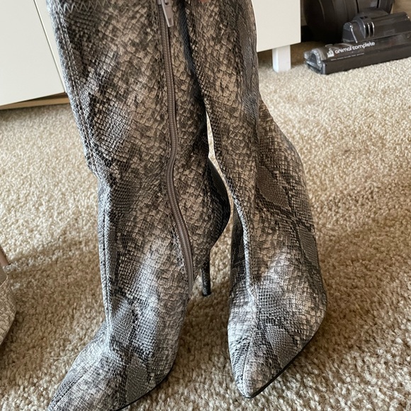 Wild Diva Boots - Picture 2 of 5